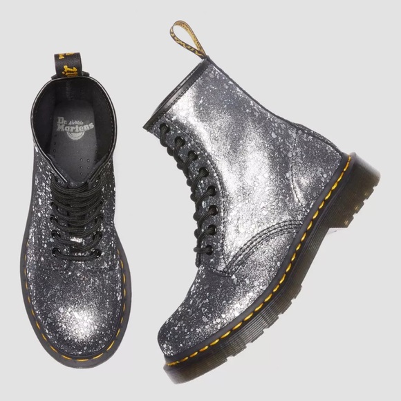Doc Martens Boots 🩶 - Picture 6 of 9